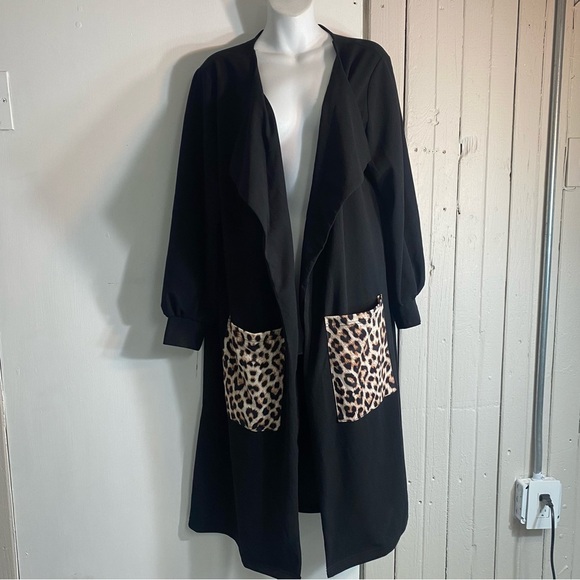 SHEIN Curve Black Long Sleeve Tunic Long Blouse Lined Animal Print 1XL - Picture 1 of 10